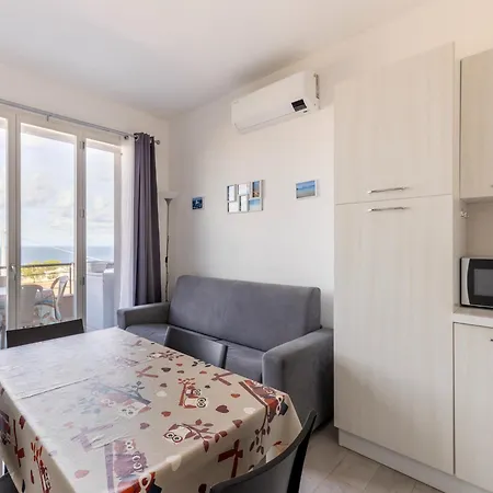 Vista Mare E Castello, Piscina E Posto Auto דירה *